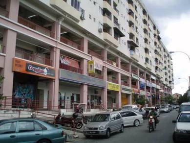 Plaza Sinar Apartment
