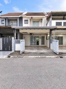 Teres 2 Tingkat Freehold Gated & Guarded  Open Facing Klebang