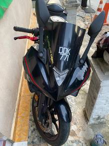 (Urgent Sales) Yamaha R25 V1 Tahun 2018