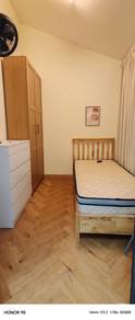 Middle room|7 Minutes' Walk to Mid Valley|Big Semi-D|Ensuite toilet
