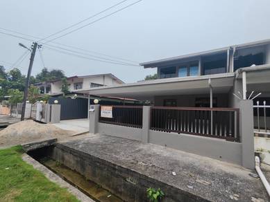 2 Storey Semi - Detached at Jalan Kapor / Stapok for SALE !