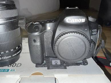 Canon EOS 60D cw Len 18-135mm