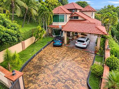 Two Storey Semi D Corner Lot With Pool Land Size 8,774sqft With Attic