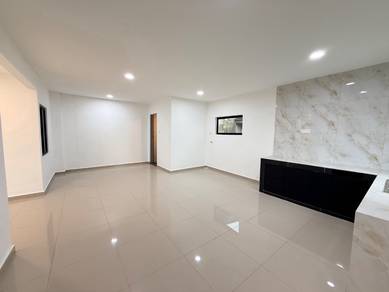 Kota Masai Double Storey Corner Lot Fully Renovated Full Loan