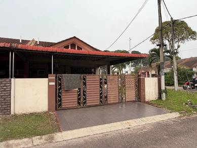 Corner Lot Renovated Bandar Putra, Kulai