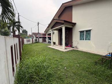 Corner Lot Renovated Bandar Putra, Kulai