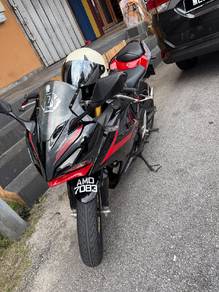 Honda CBR150R 2021 year miles 39500