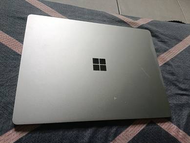 surface laptop go 1943