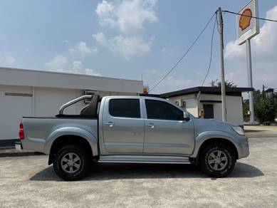 2015 Toyota HILUX 2.5 G VNT TURBO (A) johor plate