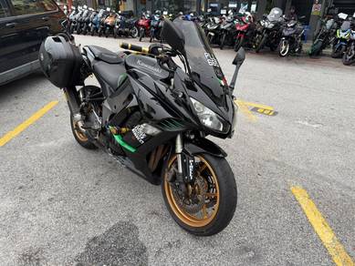 2011 Kawasaki Z1000SX Z1000 Givi Box Akrapovic Exh
