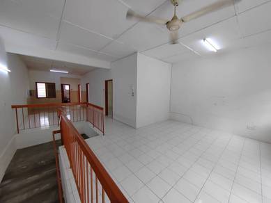 [ Hot Deal ] Townhouse ,Upper Floor ,Taman Bukit Rawang Putra , Rawang
