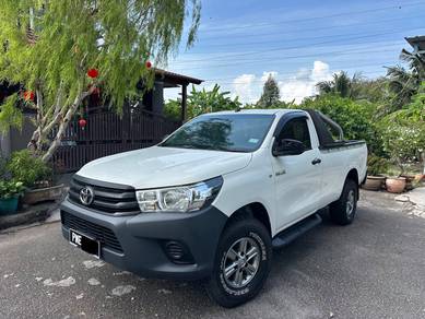 2017 Toyota HILUX 2.4 VNT 4WD (M) Tip-Top