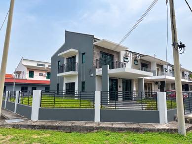 CORNER LOT | OPEN FACING Double Storey Taman Saujana KLIA Nego