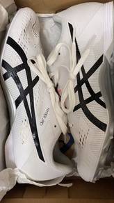 spikeshoes asics md8
