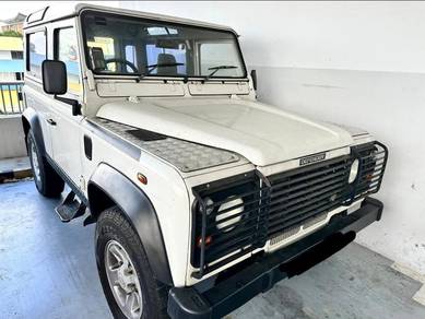2002 Land Rover DEFENDER 2.5 110SW (M)