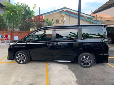 2021 Toyota VOXY 2.0 ZS KIRAMEKI 3 8-SEAT