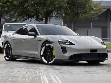 2020 Porsche Taycan Turbo S Red Int / MEGA SPEC