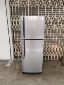 LG 2door fridge refrigerator peti sejuk peti ais
