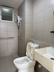 Lakefront Homes Cyberjaya For Sale RM420K Freehold 3B2R