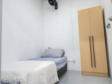 Brand new room rental at Larkin perdana