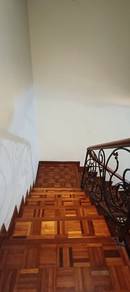 Damansara Jaya, Petaling Jaya 2 storey house