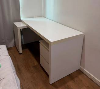 Meja / table Ikea 