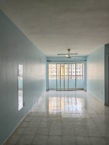 Apartment flora damansara 