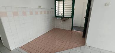 Basic Ground Floor Pangsapuri Perdana Seksyen 13 Shah Alam Near Mrt