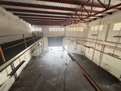 Cheaper 1.5 Storey Light Industrial Factory  For Rent @ B'worth