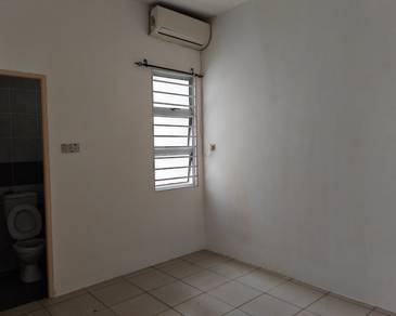 FOR RENT | SINGLE-STOREY CORNER HOUSE  📍 Location: Uni Central, K
