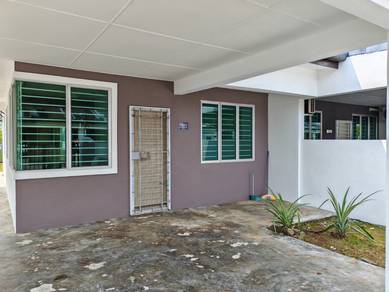 FOR RENT | SINGLE-STOREY CORNER HOUSE  📍 Location: Uni Central, K