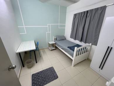 Fully Furnished Ladies Room Setia Alam