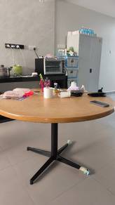 Round Dining Table 4ft