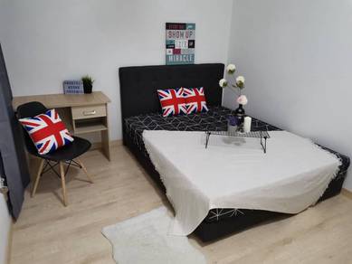 Holmes Residence⭐Bandar Tun Razak, Queen bedroom fully furnished