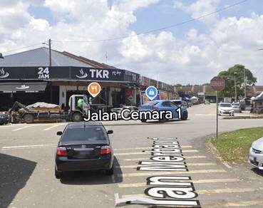 Bandar Putra kulai corner shop for sale