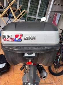 givi bold box 32L with base rack