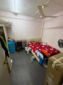 Good location, rental ROI 5.4%, 5 mins to larkin sentral bus station