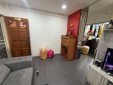 Good location, rental ROI 5.4%, 5 mins to larkin sentral bus station