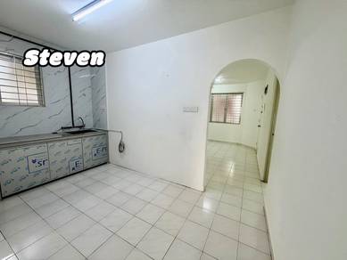 Ground Floor Taman Lip Sin 1Carpark Block 1.3&5 For Rent Nice Worth