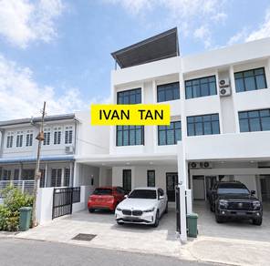 3 Sty Shop | Jalan Siam Georgetown , off Dato keramat 3300sf Renovated