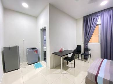Platinum OUG studio 1bath fully furnished with aircond 1carpark