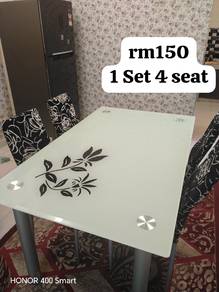 meja makan 4kerusi 
