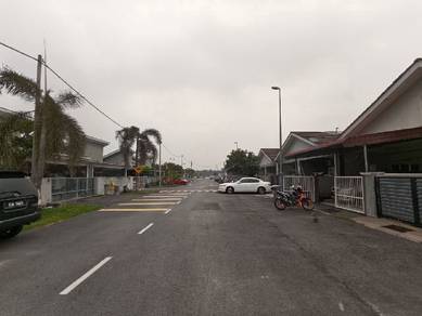 100%|teres Setingkat Taman Bentara, Jalan Balam, Teluk Panglima Garang
