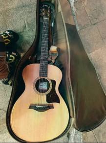 Taylor 12e academy electric-acoustic 