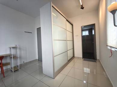 Rooms Rental at Aurora Residence, Puchong Walking distance to LRT