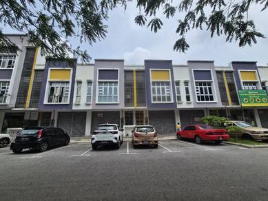 Bukit Beruntung Shoplots