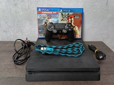 Ps4 slim 500 GB+ 2 games
