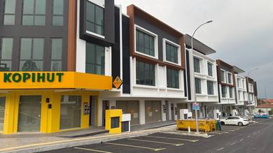 Brand New 3-Storey Shoplot @ Bandar Seri Putra, Kajang untuk Disewa