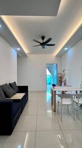 Meridin Bayvue Block B1 | Renovated 4 Bedrooms | 988 sqft