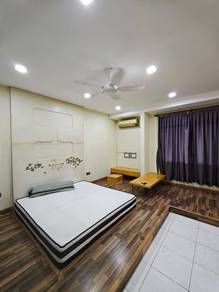 Mount Austin @ Mutiara Emas Renovated double Storey House